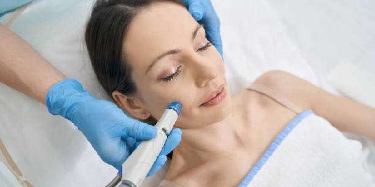 Hydratouch Facial for Plump, Protected Skin