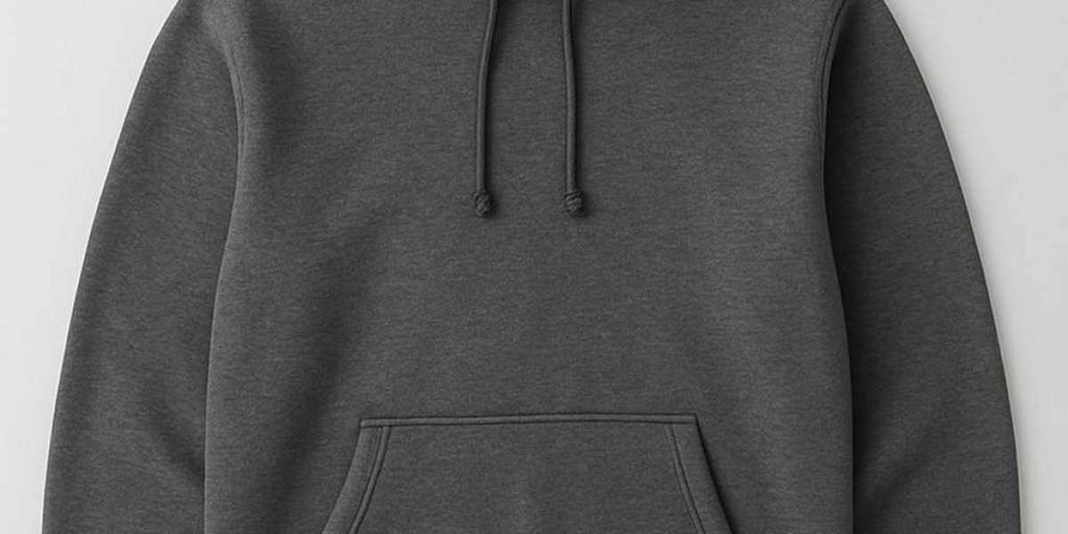 The Ultimate Guide to the Essentials Hoodie: How the Go‑To Layer Became America’s Must‑Wear Staple