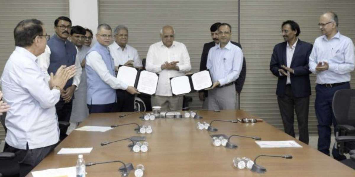 Gujarat Unlocks ₹1 Lakh Crore Infrastructure Funding; Dholera Smart City Among Key Beneficiaries