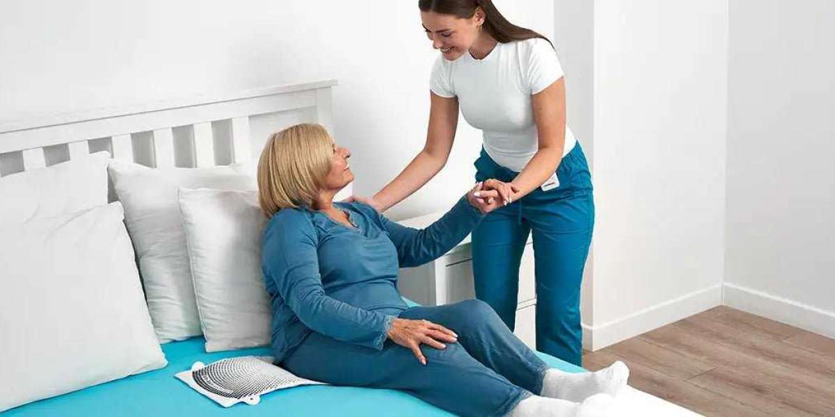 How to Keep a Bedridden Patient Comfortable Throughout the Day