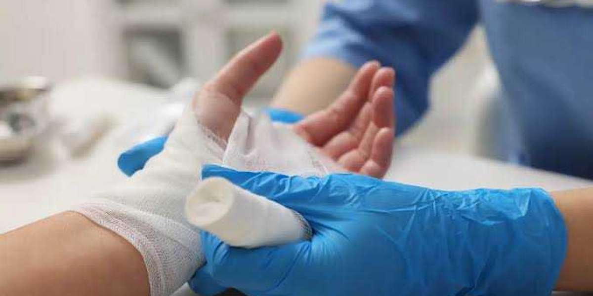 Wound Dressing at Home for Chronic Wounds: What to Know