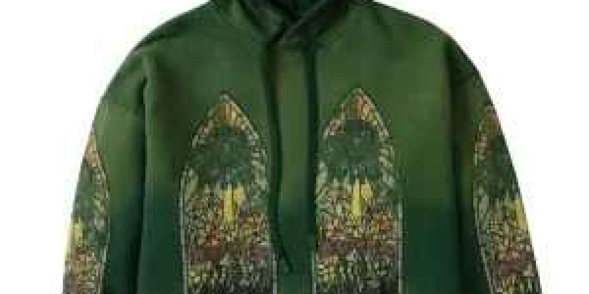 Who Decides War Hoodie: How Garment Detailing Builds Visual Depth in Streetwear