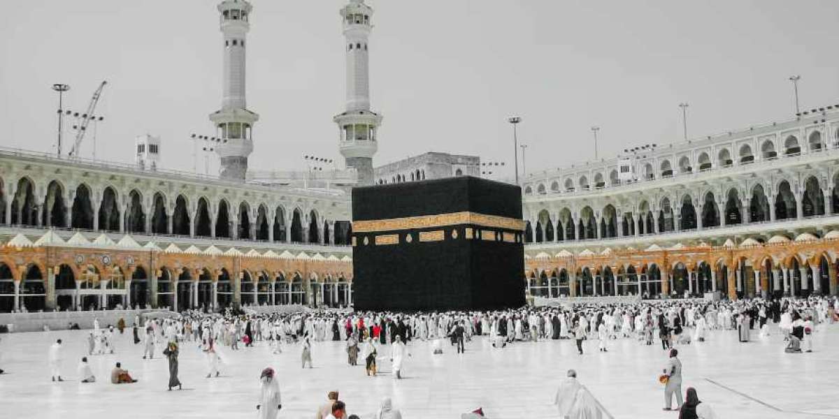 How to Find a Reliable Umrah Travel Provider Before December