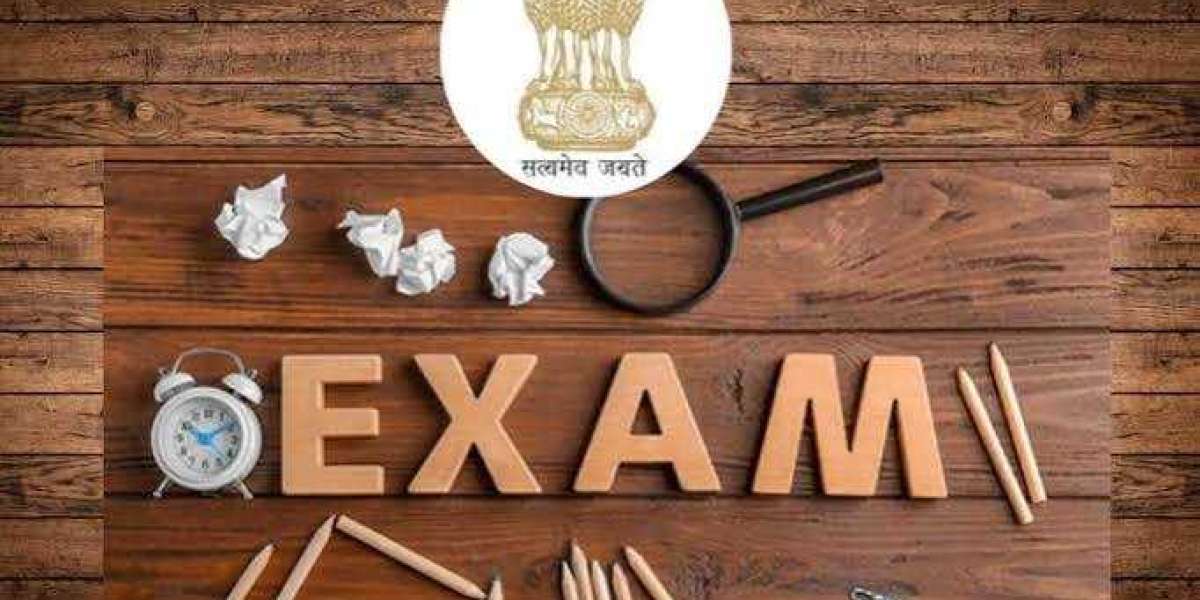 How can the growing demand for SSC coaching help aspirants?