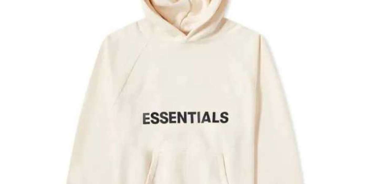 Essentials Hoodie Australia | The Wardrobe Basic You'll Wear on Repeat
