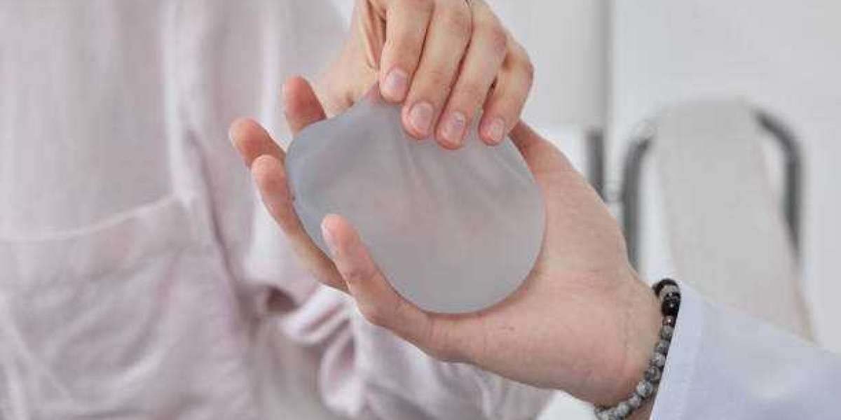 Breast Reduction in Dubai for Breast Discomfort
